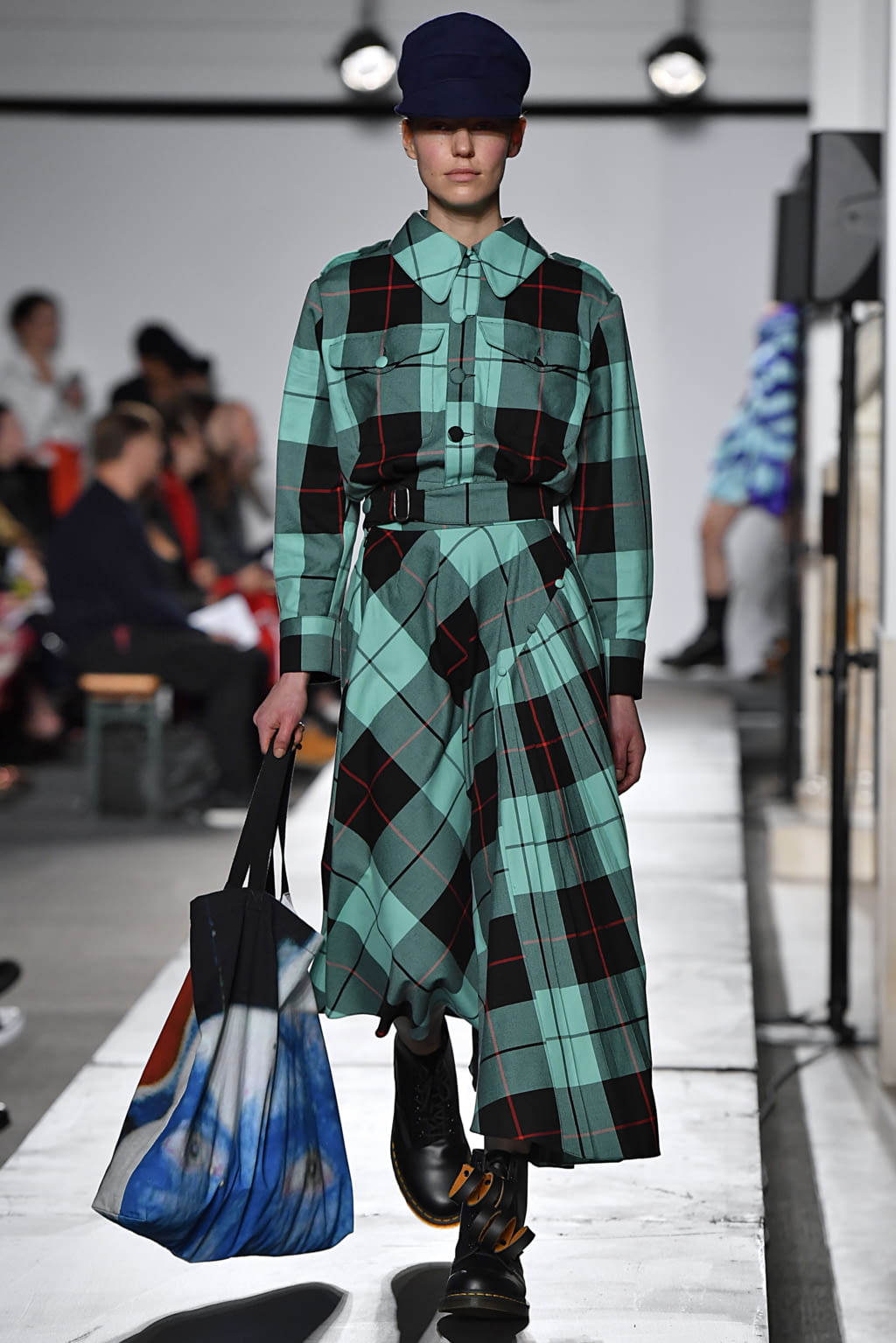 Fashion Week London Spring/Summer 2020 look 29 de la collection Charles Jeffrey LOVERBOY menswear