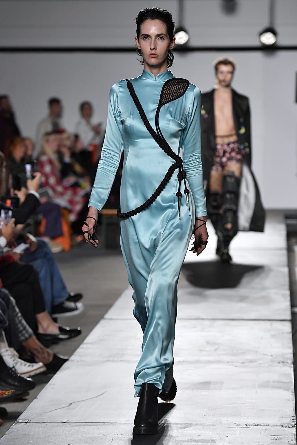 Fashion Week London Spring/Summer 2020 look 34 de la collection Charles Jeffrey LOVERBOY menswear