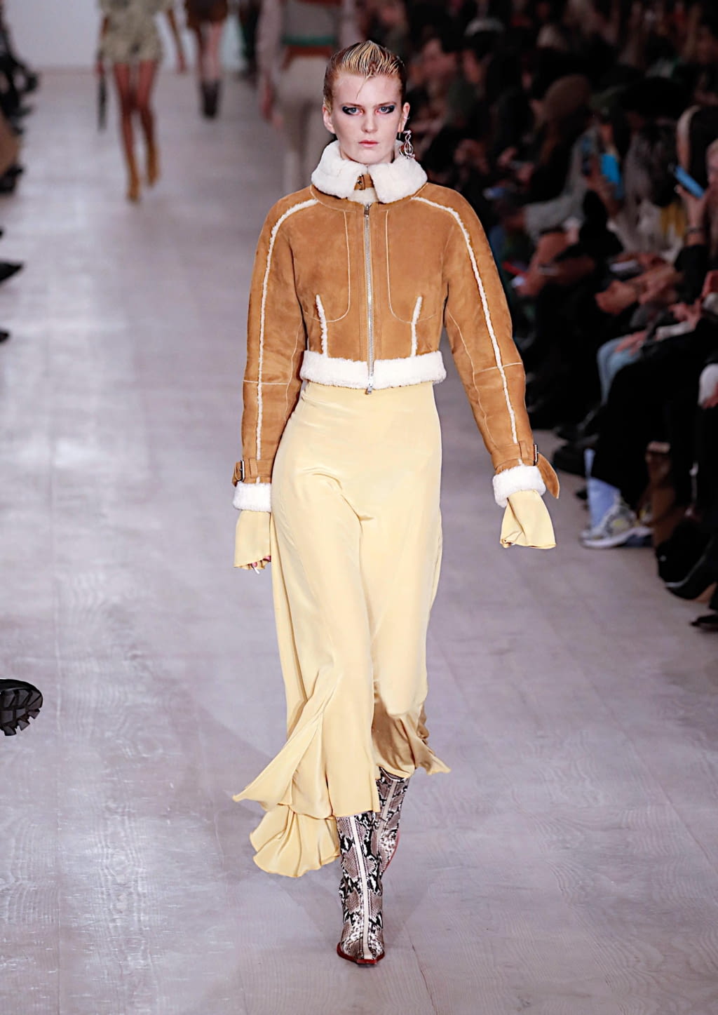 Fashion Week London Fall/Winter 2020 look 12 from the KNWLS collection 女装