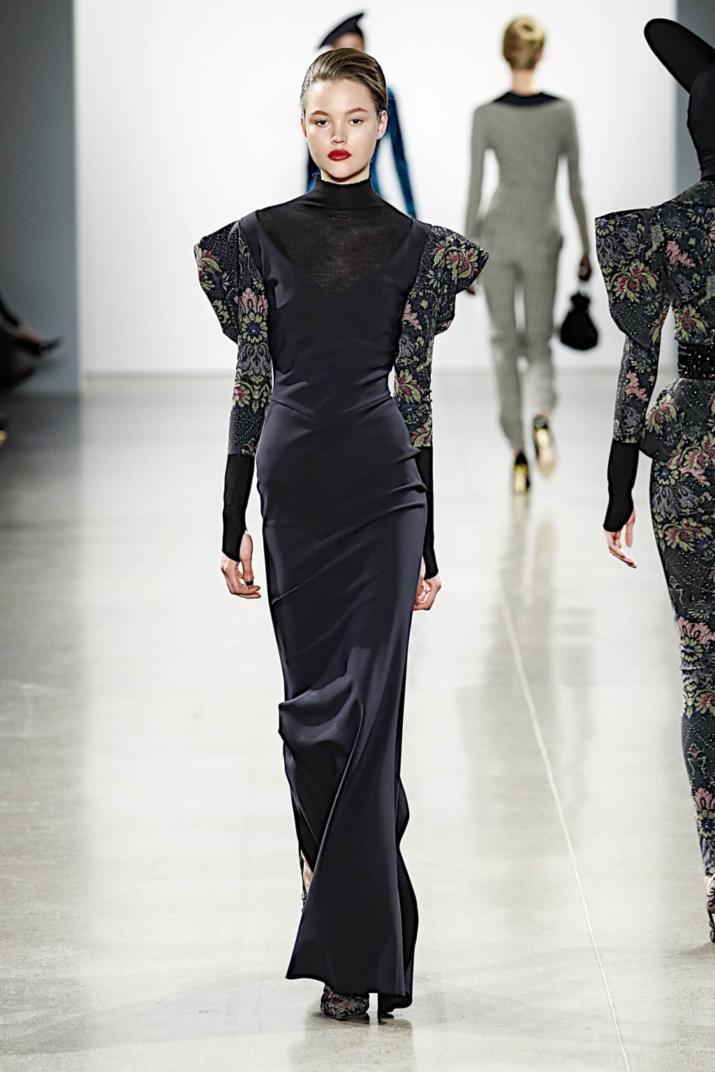 Fashion Week New York Fall/Winter 2019 look 11 from the Chiara Boni collection womenswear