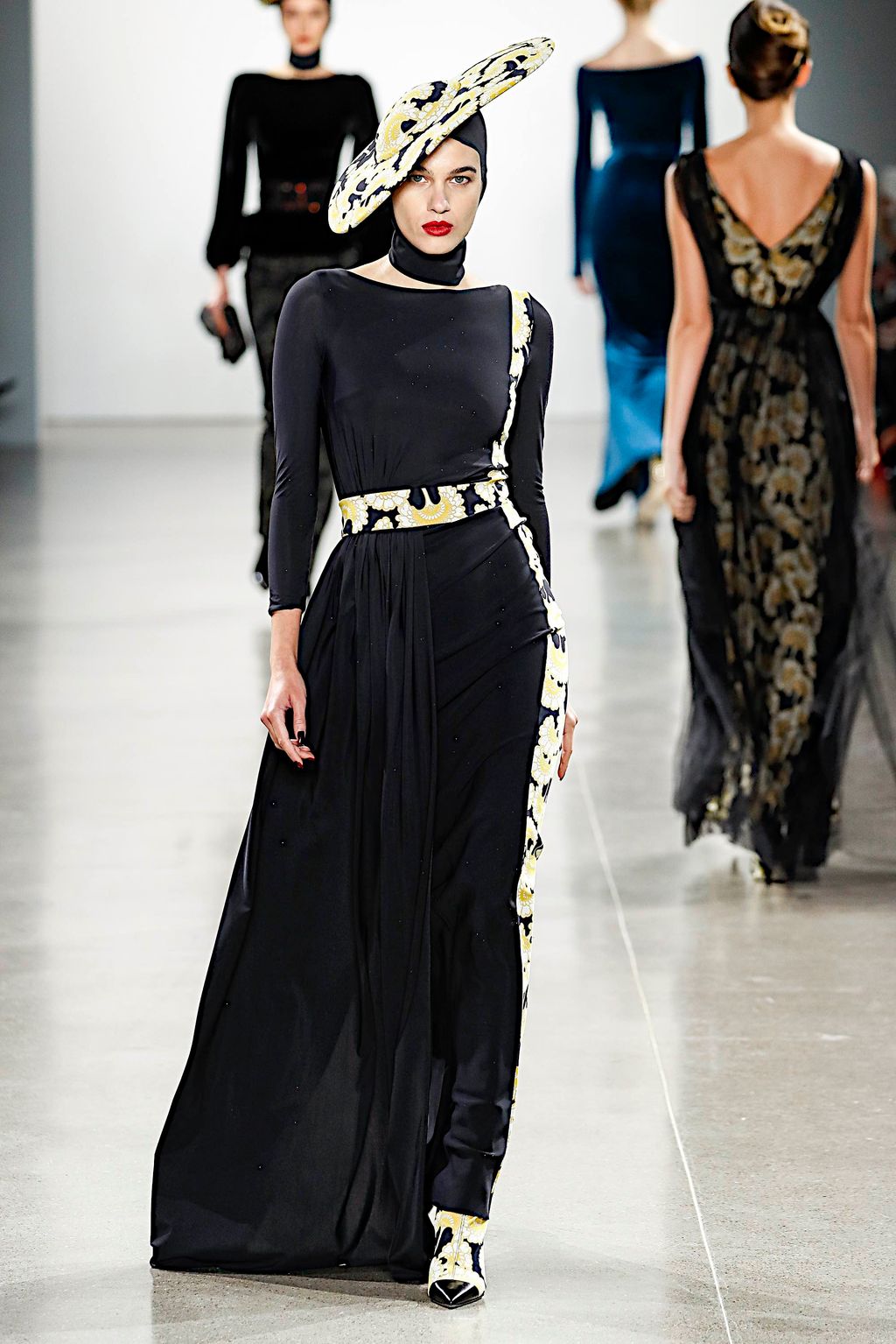 Fashion Week New York Fall/Winter 2019 look 28 from the Chiara Boni collection womenswear