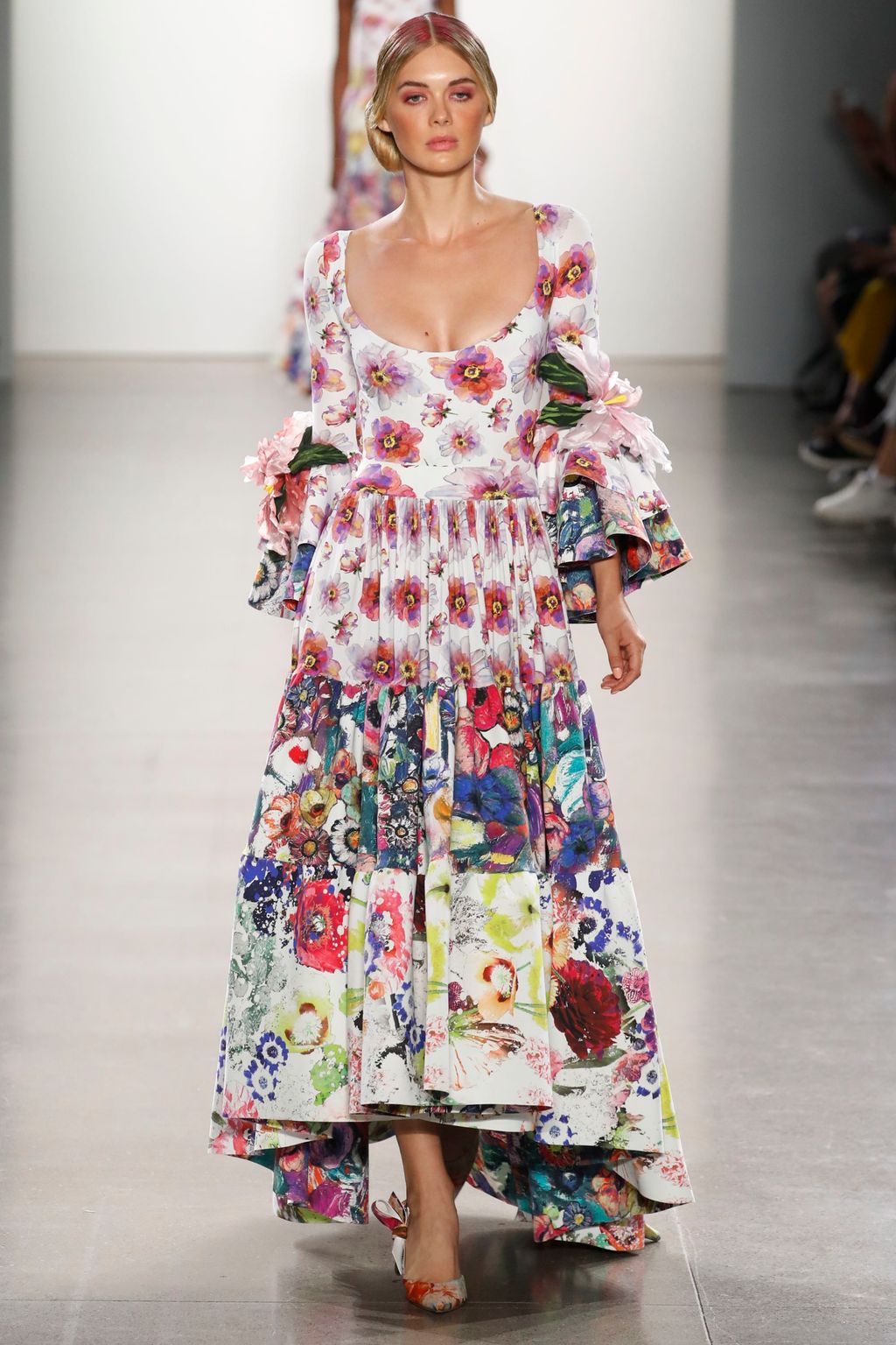 Fashion Week New York Spring/Summer 2019 look 1 from the Chiara Boni collection womenswear