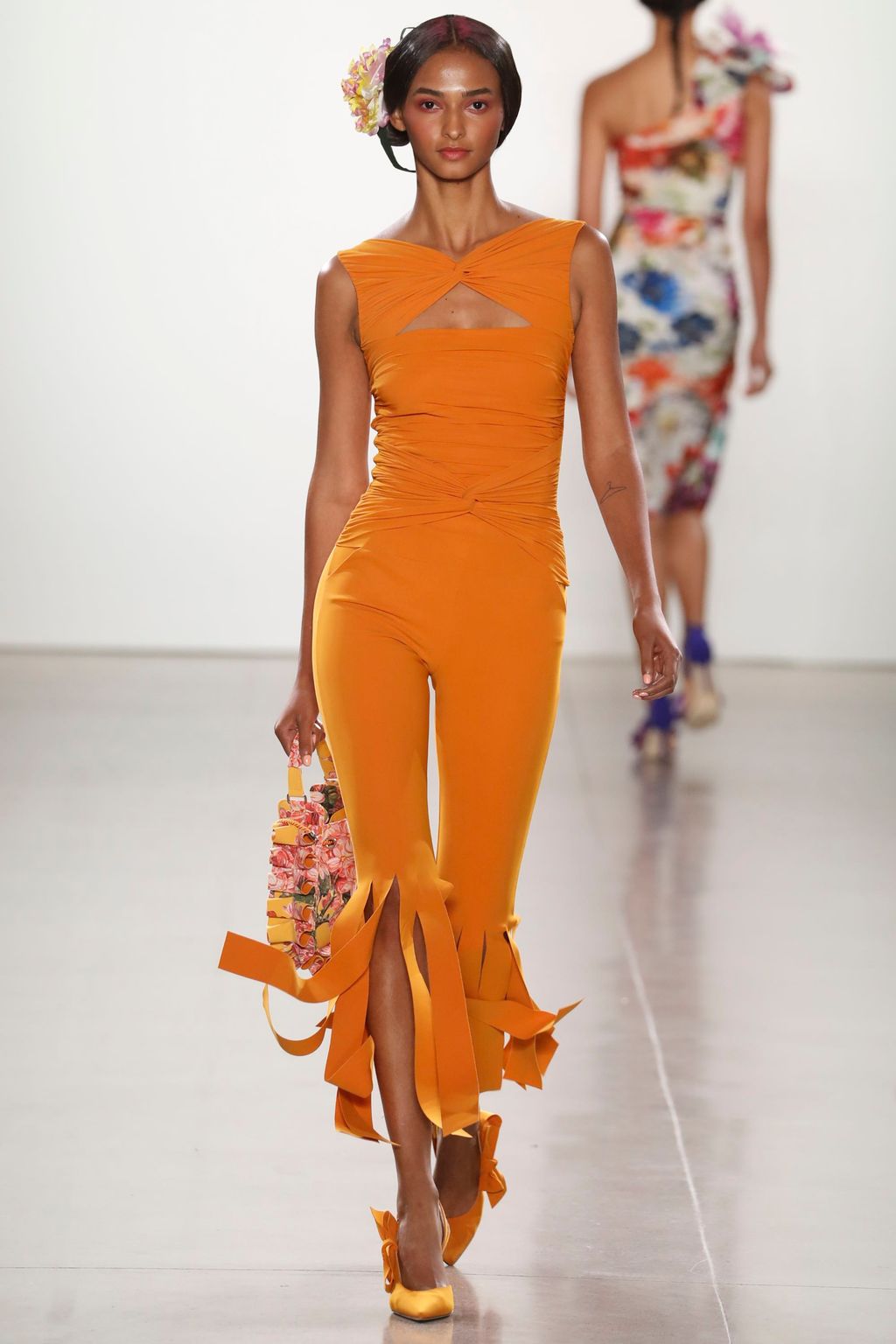 Fashion Week New York Spring/Summer 2019 look 8 from the Chiara Boni collection 女装