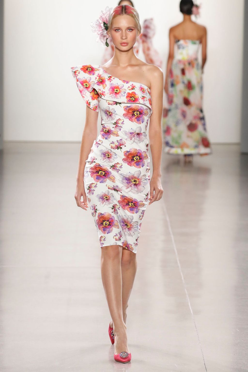 Fashion Week New York Spring/Summer 2019 look 38 from the Chiara Boni collection womenswear