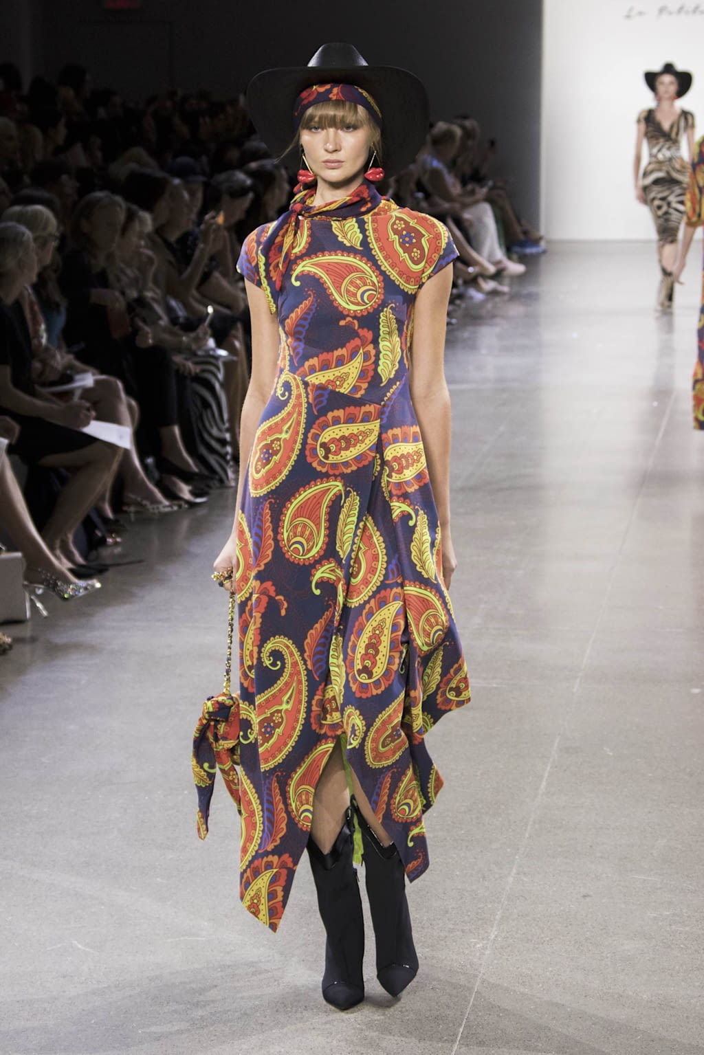 Fashion Week New York Spring/Summer 2020 look 39 from the Chiara Boni collection womenswear