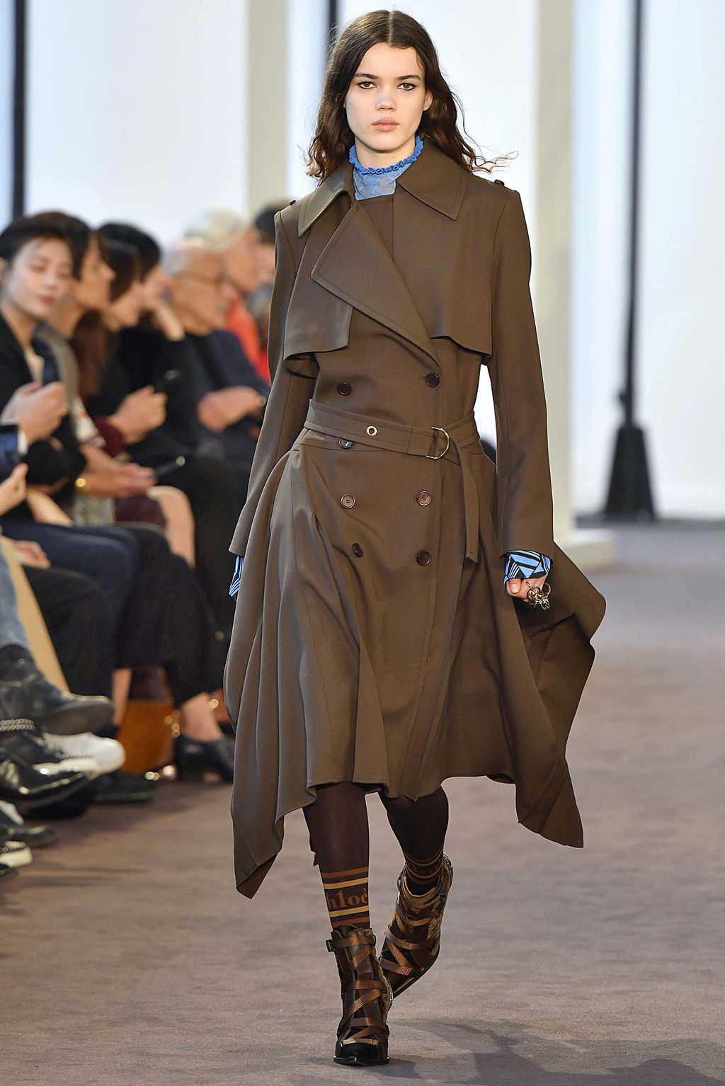 Fashion Week Paris Fall/Winter 2018 look 8 from the Chloé collection womenswear