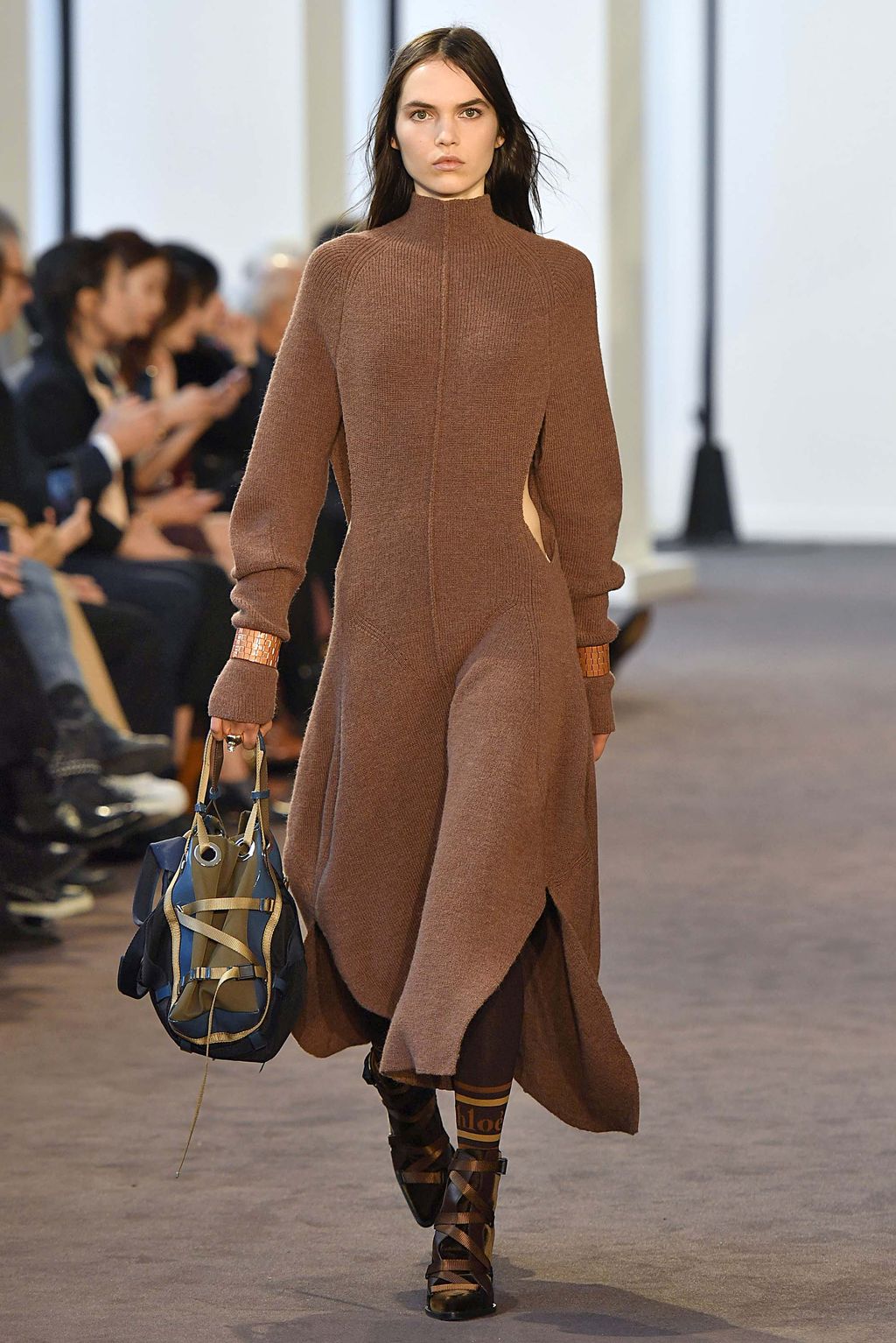 Fashion Week Paris Fall/Winter 2018 look 20 from the Chloé collection 女装
