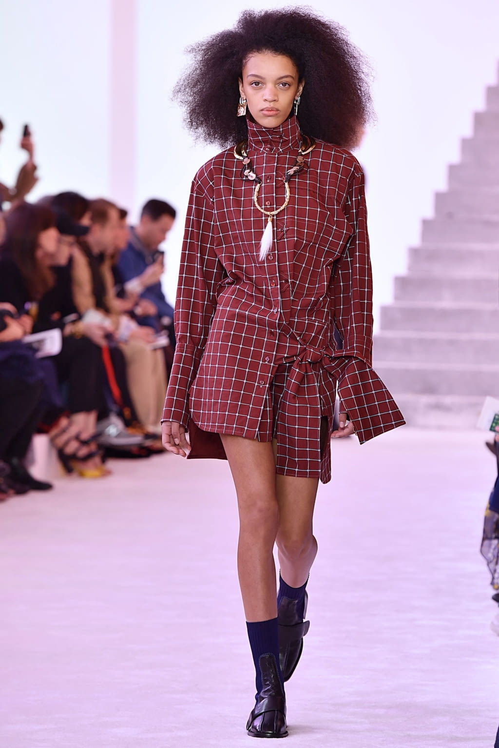 Fashion Week Paris Fall/Winter 2019 look 2 from the Chloé collection 女装