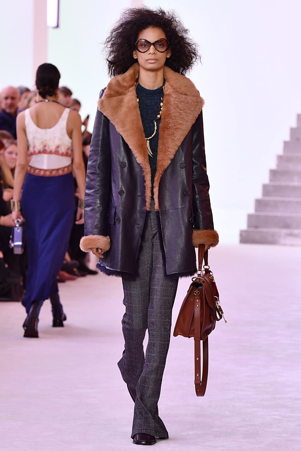 Fashion Week Paris Fall/Winter 2019 look 15 from the Chloé collection womenswear