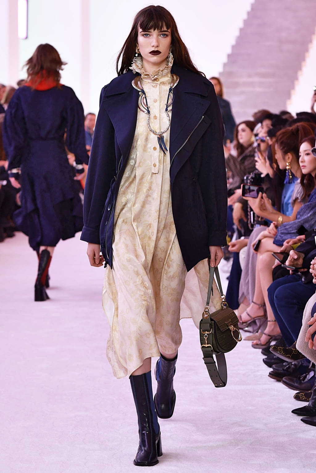 Fashion Week Paris Fall/Winter 2019 look 34 from the Chloé collection 女装