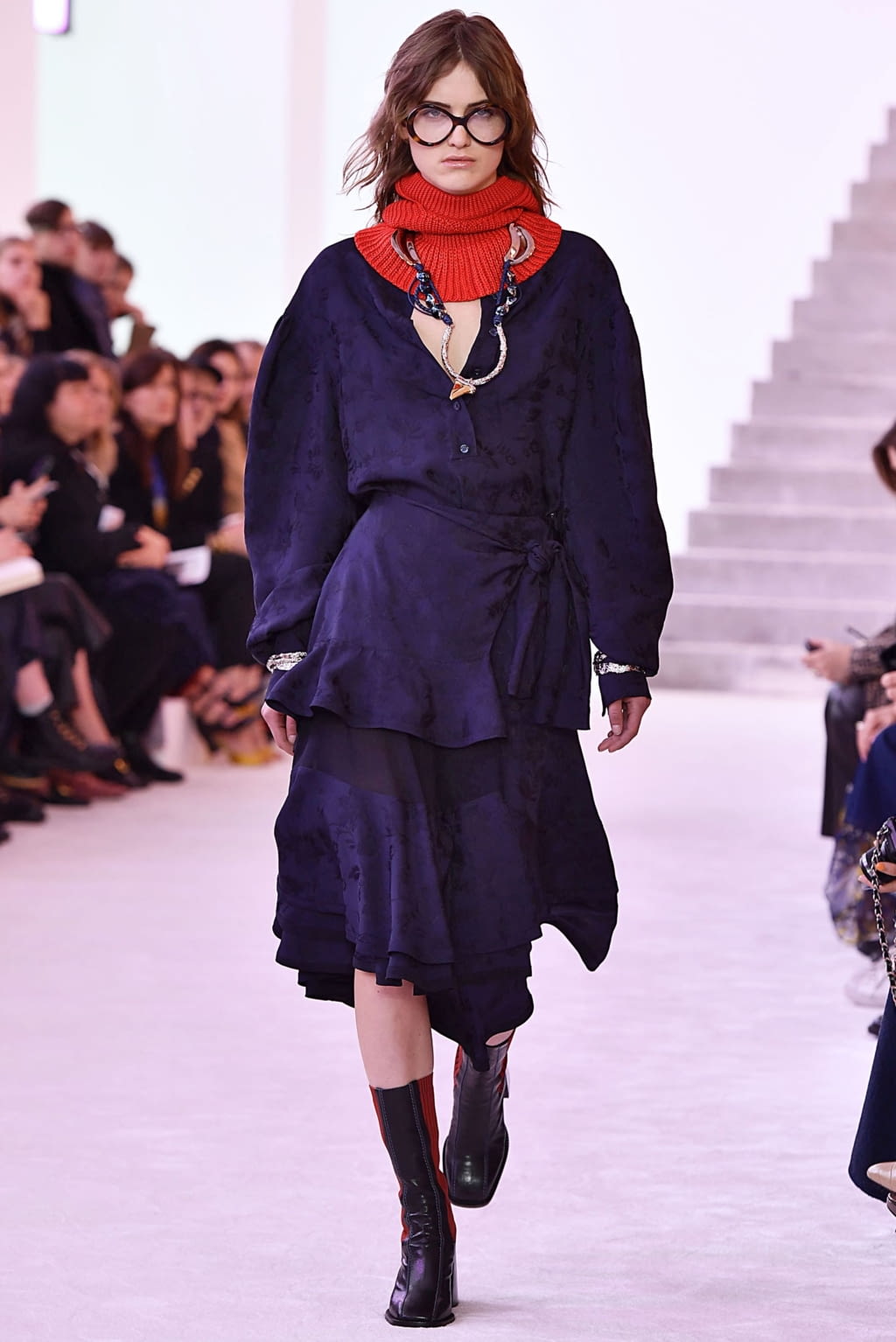 Fashion Week Paris Fall/Winter 2019 look 36 from the Chloé collection womenswear