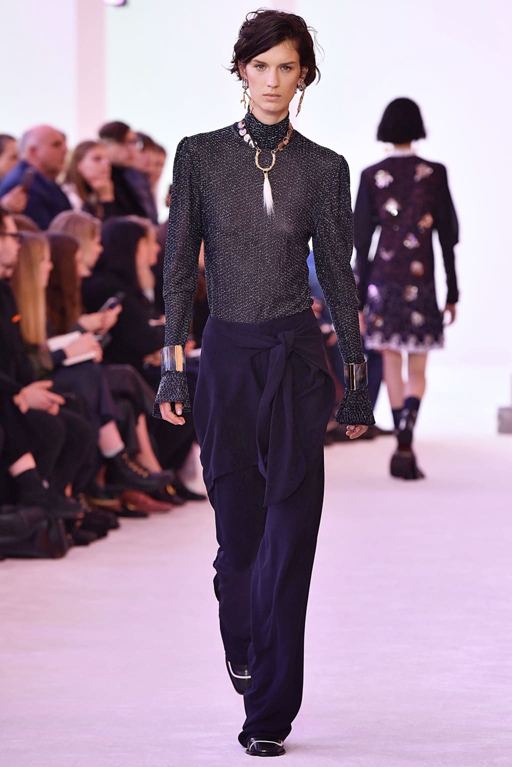 Fashion Week Paris Fall/Winter 2019 look 51 de la collection Chloé womenswear