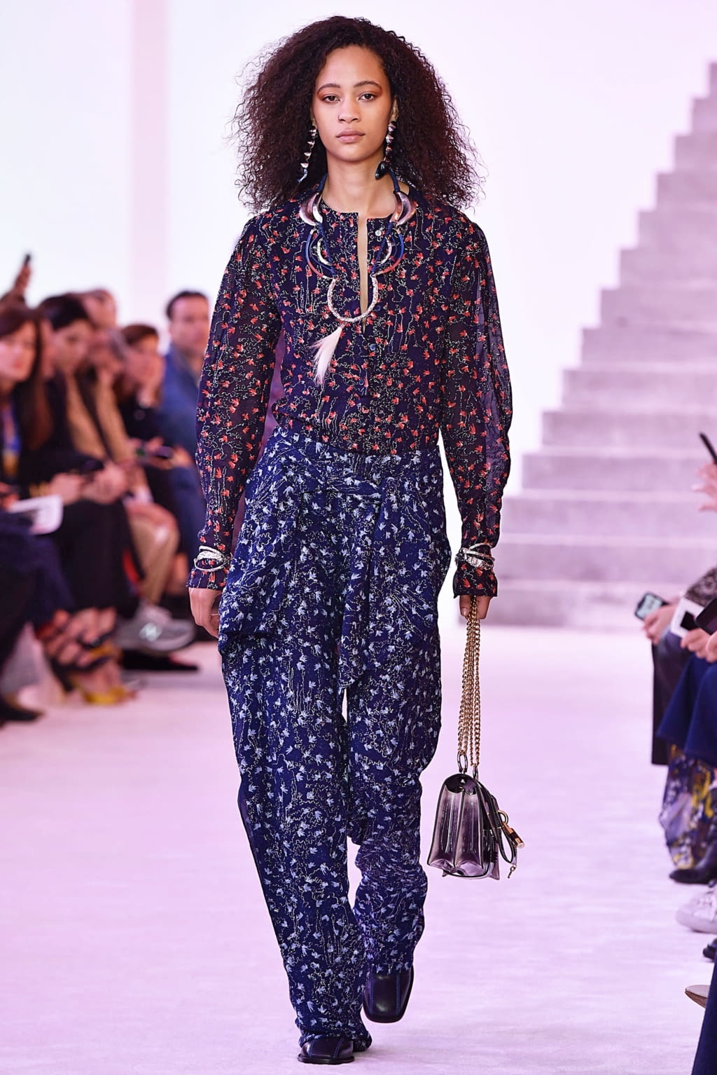 Fashion Week Paris Fall/Winter 2019 look 54 from the Chloé collection womenswear