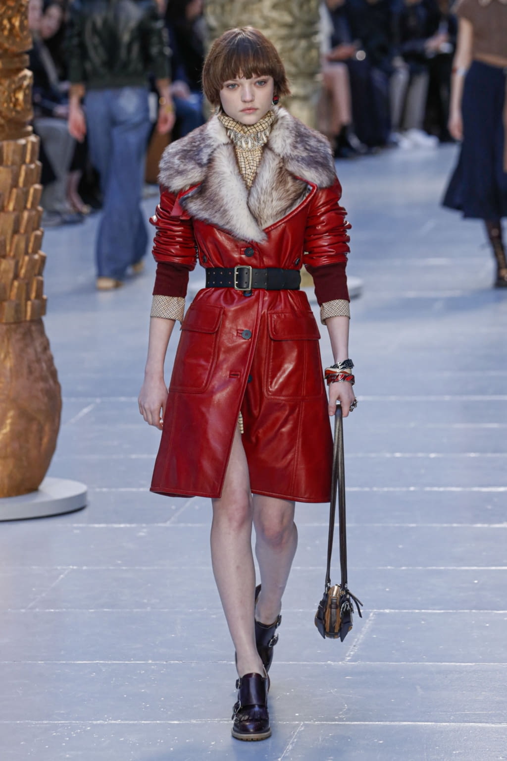 Fashion Week Paris Fall/Winter 2020 look 7 from the Chloé collection womenswear