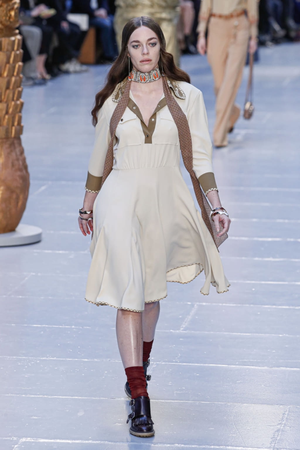 Fashion Week Paris Fall/Winter 2020 look 9 from the Chloé collection 女装