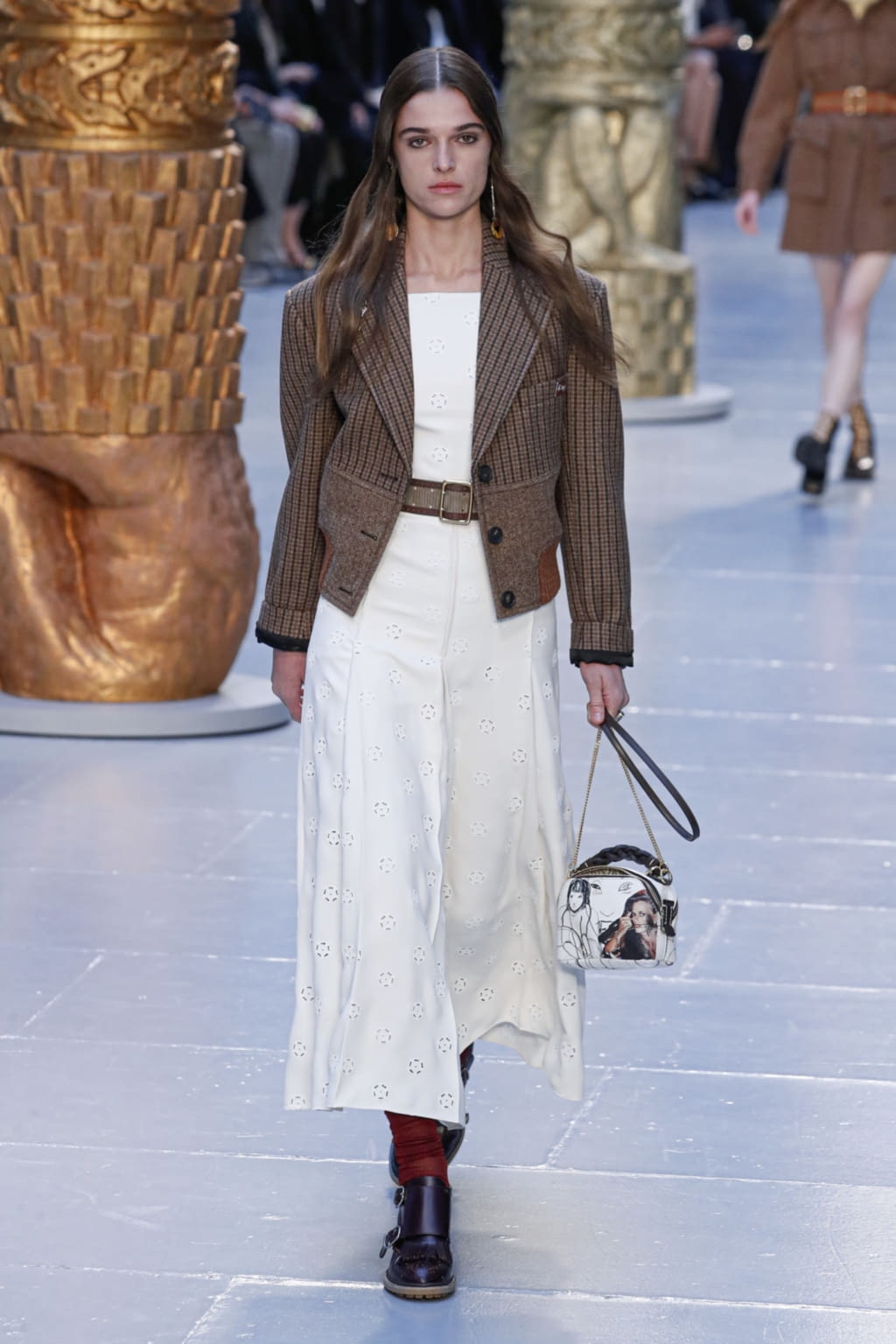 Fashion Week Paris Fall/Winter 2020 look 18 from the Chloé collection womenswear