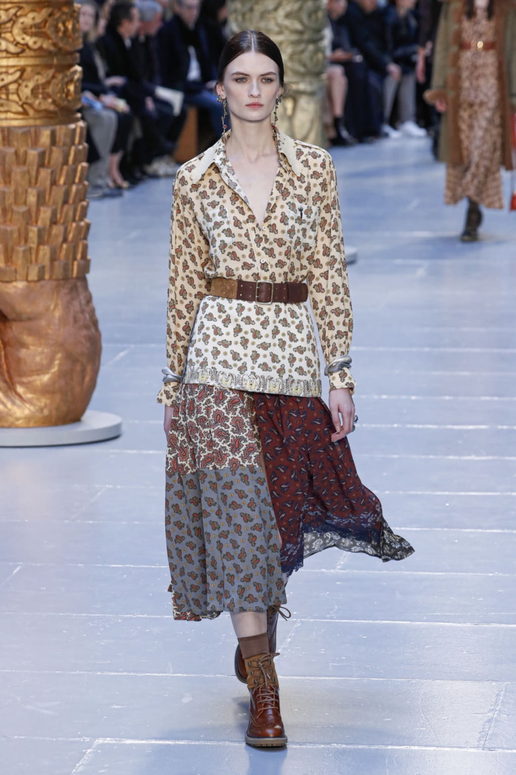 Fashion Week Paris Fall/Winter 2020 look 23 from the Chloé collection womenswear