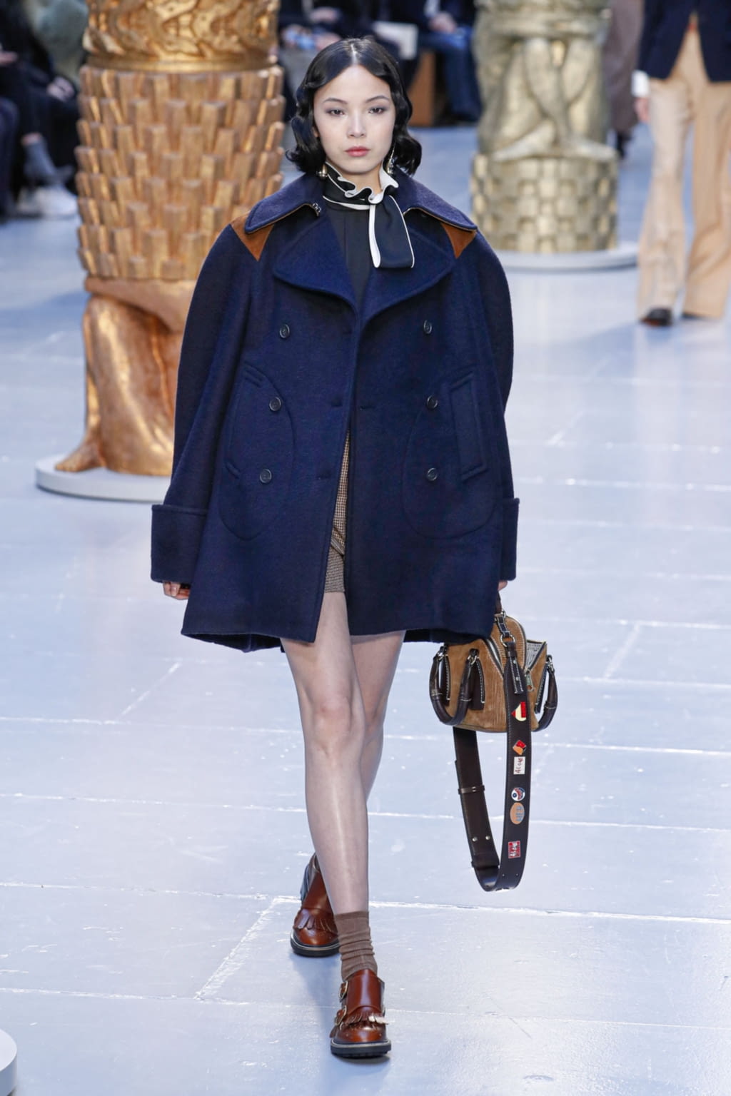 Fashion Week Paris Fall/Winter 2020 look 34 from the Chloé collection womenswear