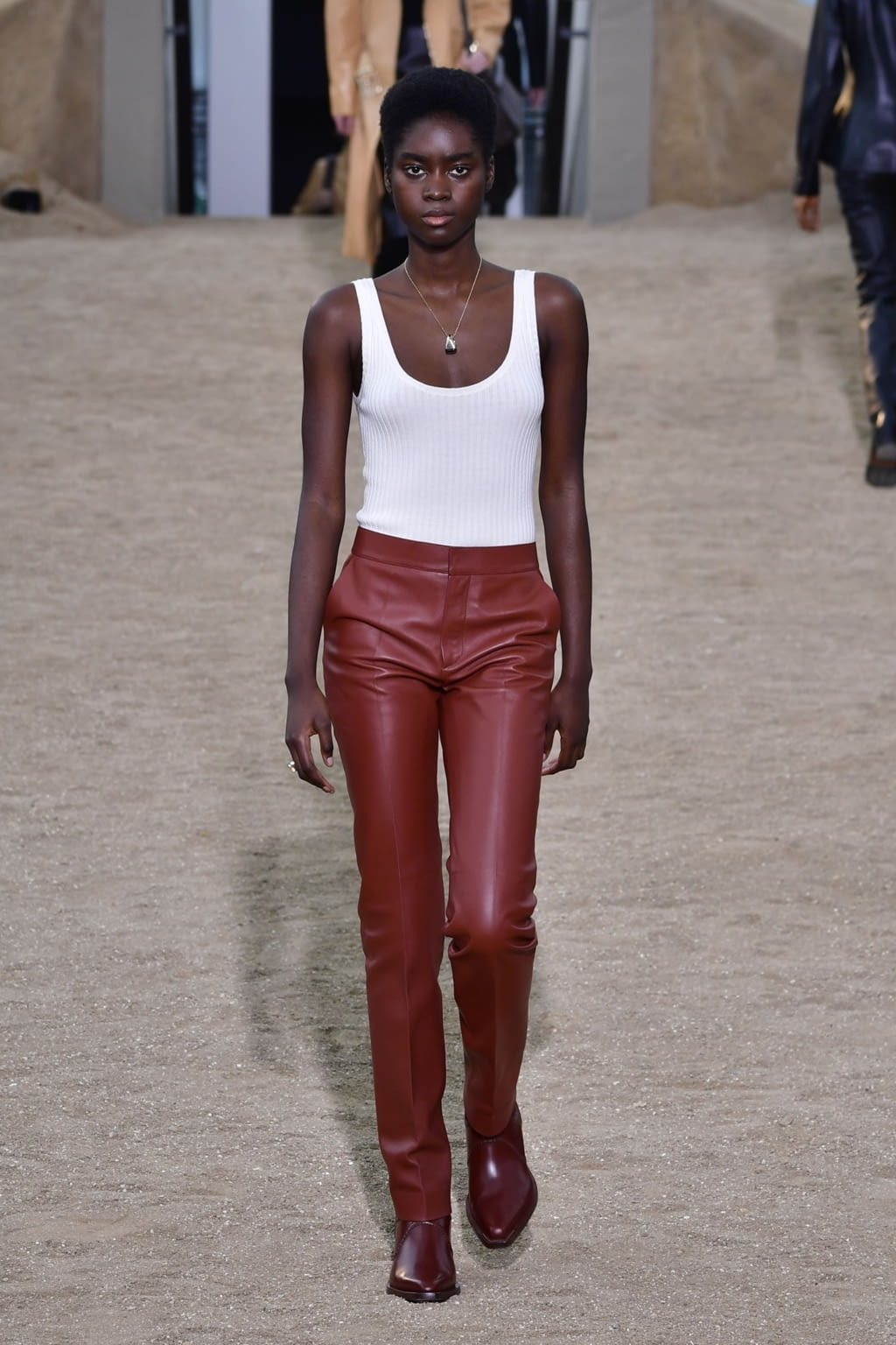 Fashion Week Paris Fall/Winter 2022 look 4 from the Chloé collection 女装