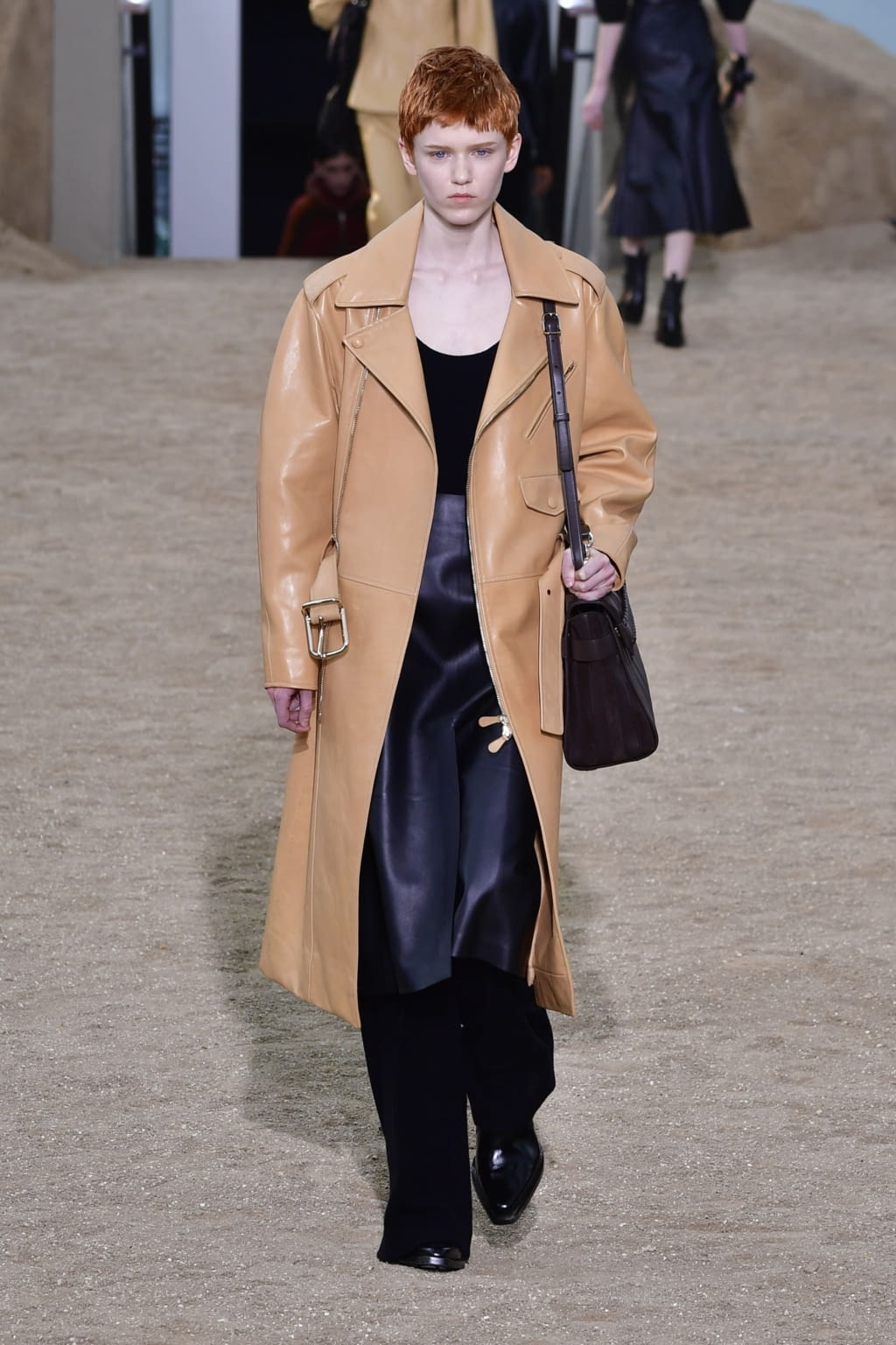 Fashion Week Paris Fall/Winter 2022 look 5 from the Chloé collection womenswear