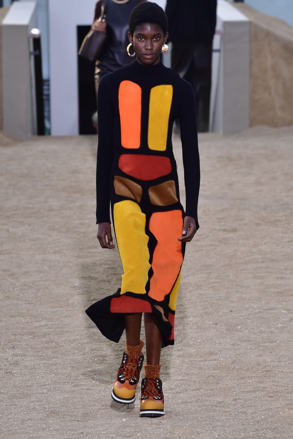 Fashion Week Paris Fall/Winter 2022 look 15 from the Chloé collection womenswear