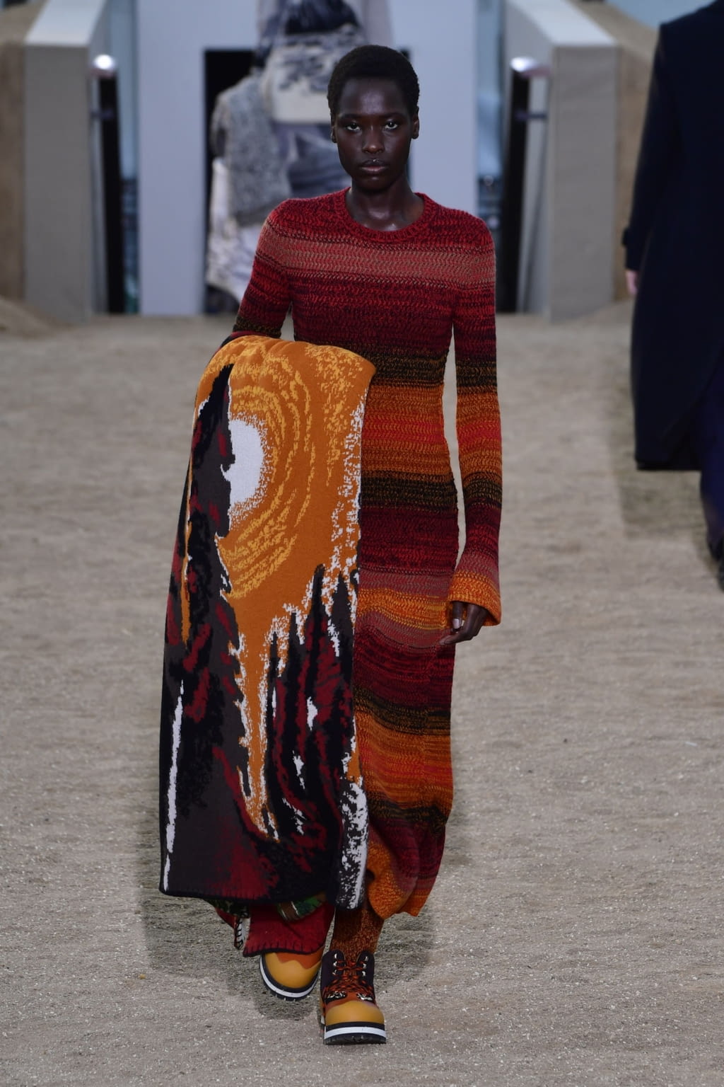 Fashion Week Paris Fall/Winter 2022 look 36 from the Chloé collection womenswear