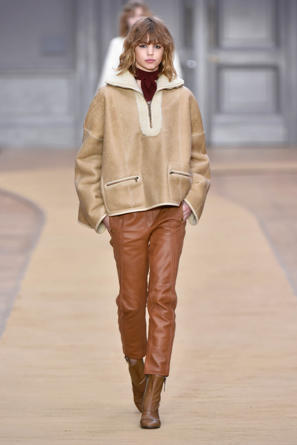 Fashion Week Paris Fall/Winter 2016 look 5 from the Chloé collection womenswear