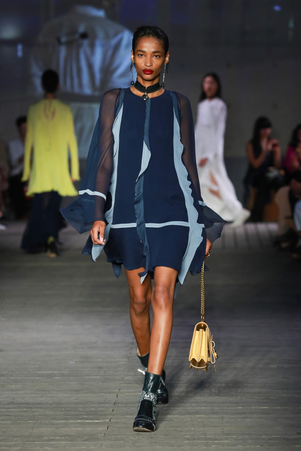 Fashion Week Paris Resort 2020 look 31 from the Chloé collection 女装