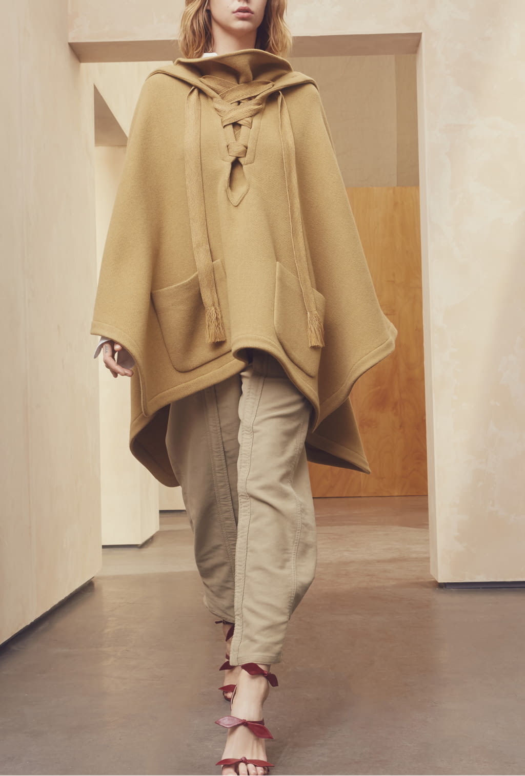 Fashion Week Paris Resort 2017 look 7 from the Chloé collection womenswear