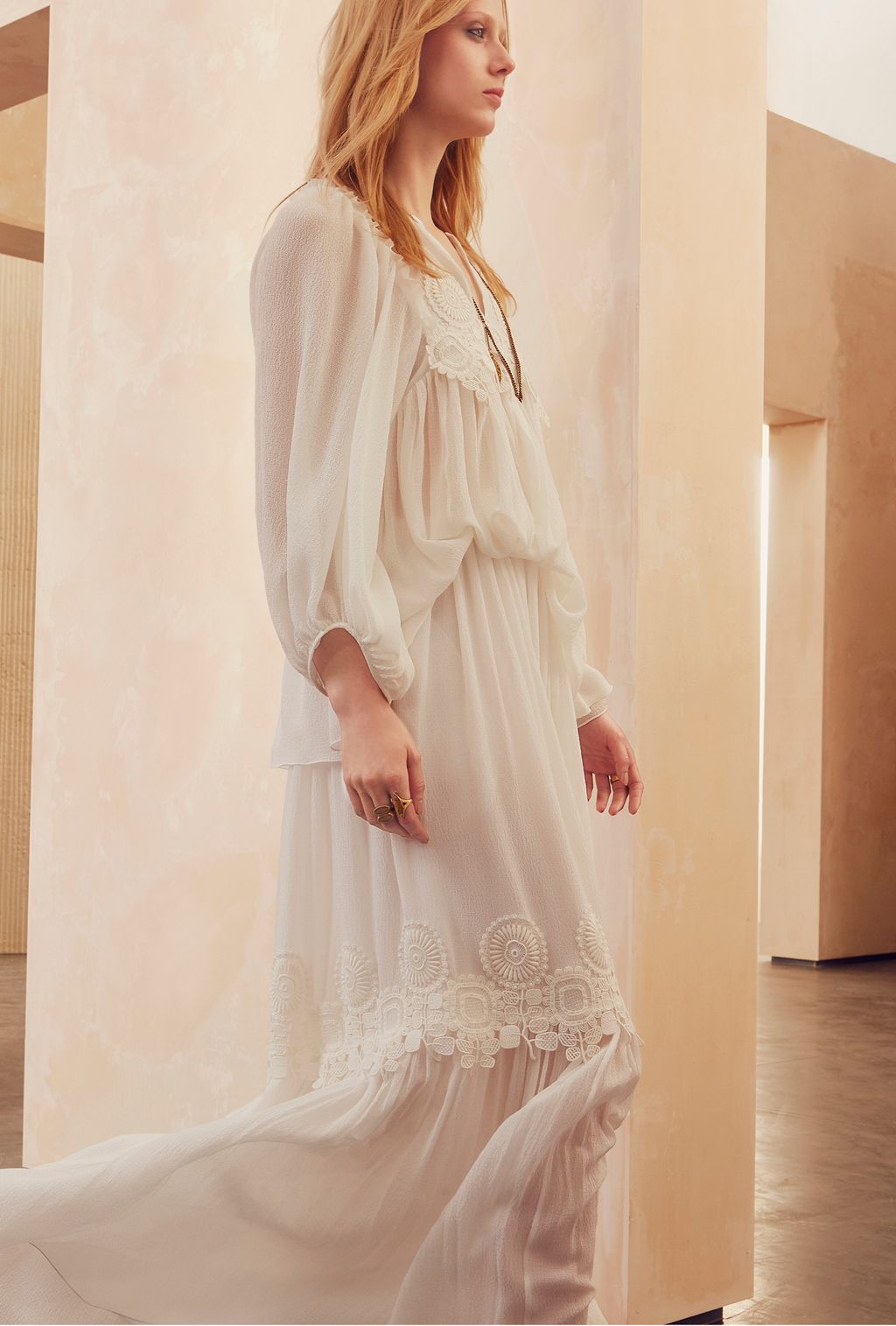 Fashion Week Paris Resort 2017 look 21 from the Chloé collection 女装