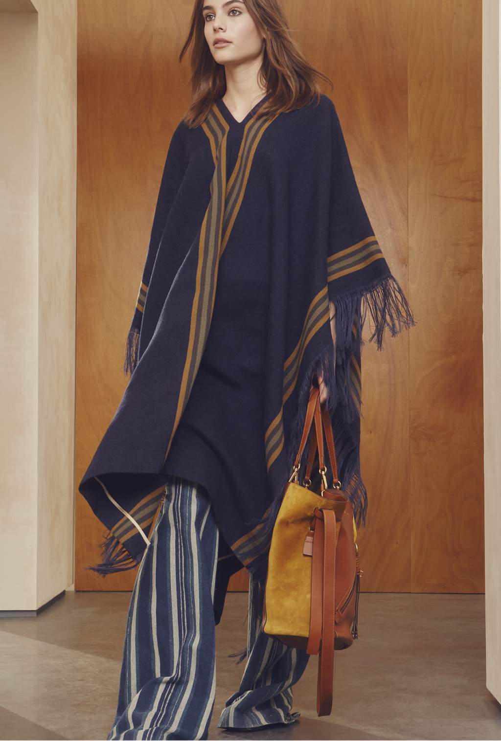 Fashion Week Paris Resort 2017 look 22 from the Chloé collection womenswear