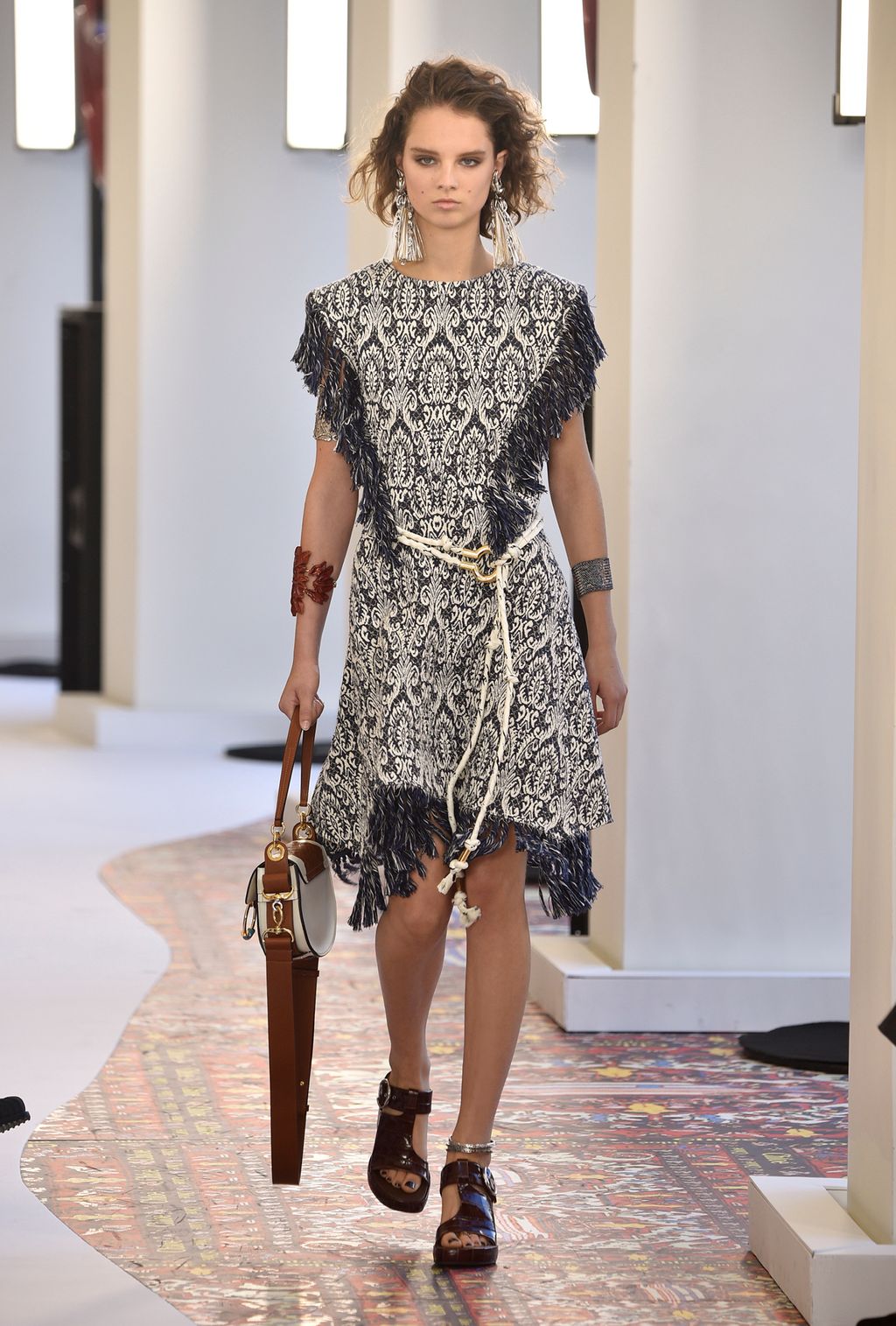 Fashion Week Paris Spring/Summer 2019 look 9 from the Chloé collection womenswear