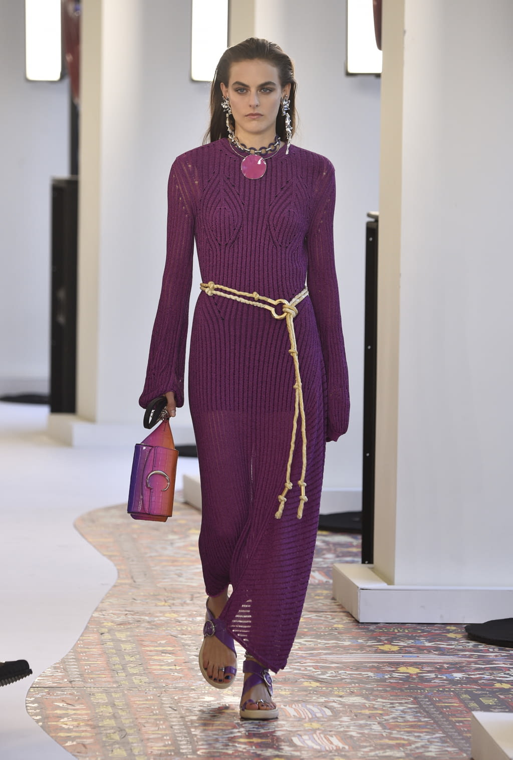 Fashion Week Paris Spring/Summer 2019 look 14 from the Chloé collection womenswear