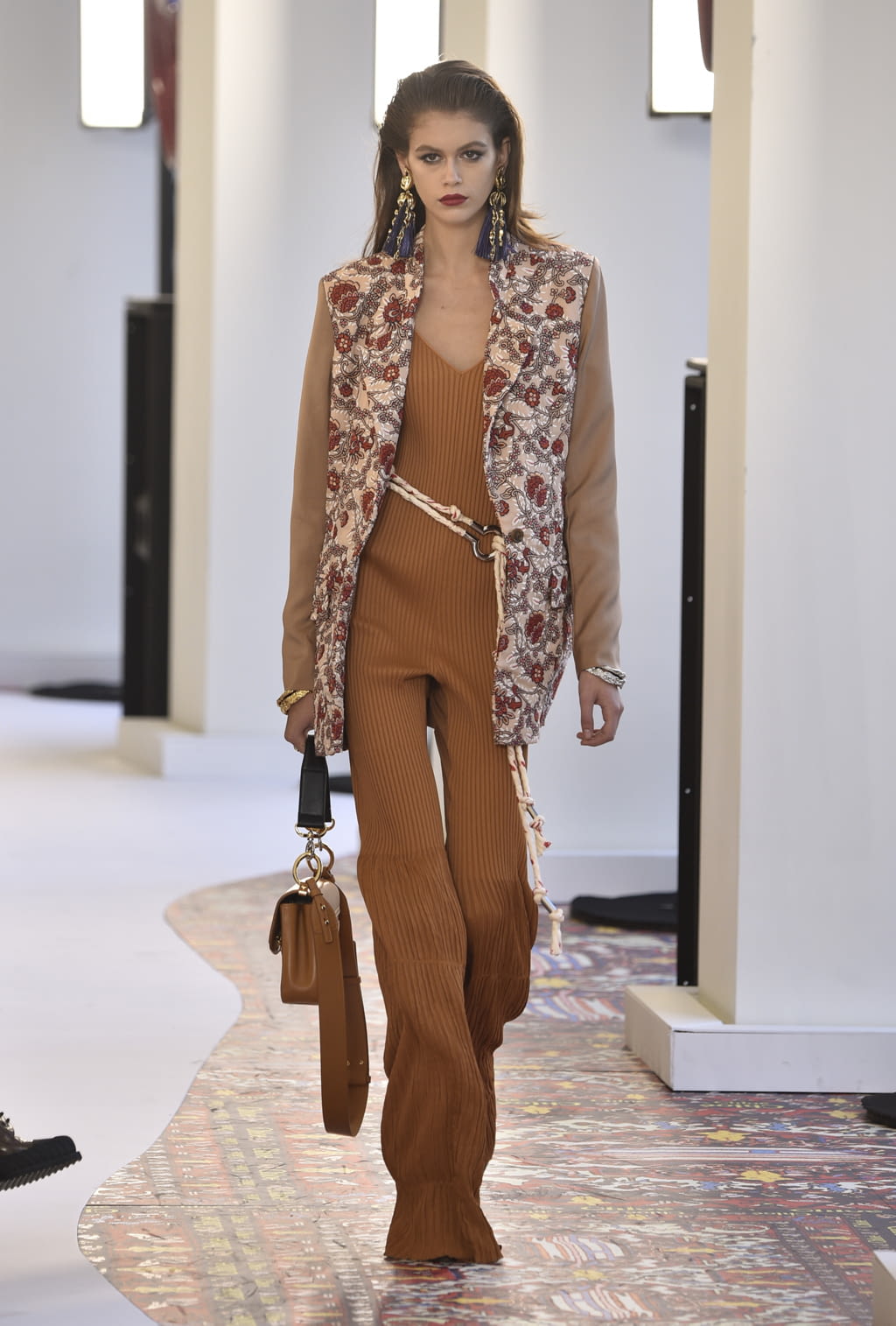 Fashion Week Paris Spring/Summer 2019 look 22 from the Chloé collection 女装