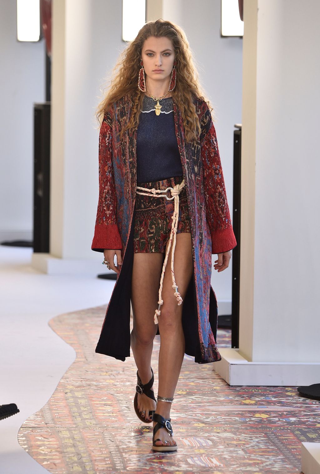 Fashion Week Paris Spring/Summer 2019 look 28 from the Chloé collection womenswear
