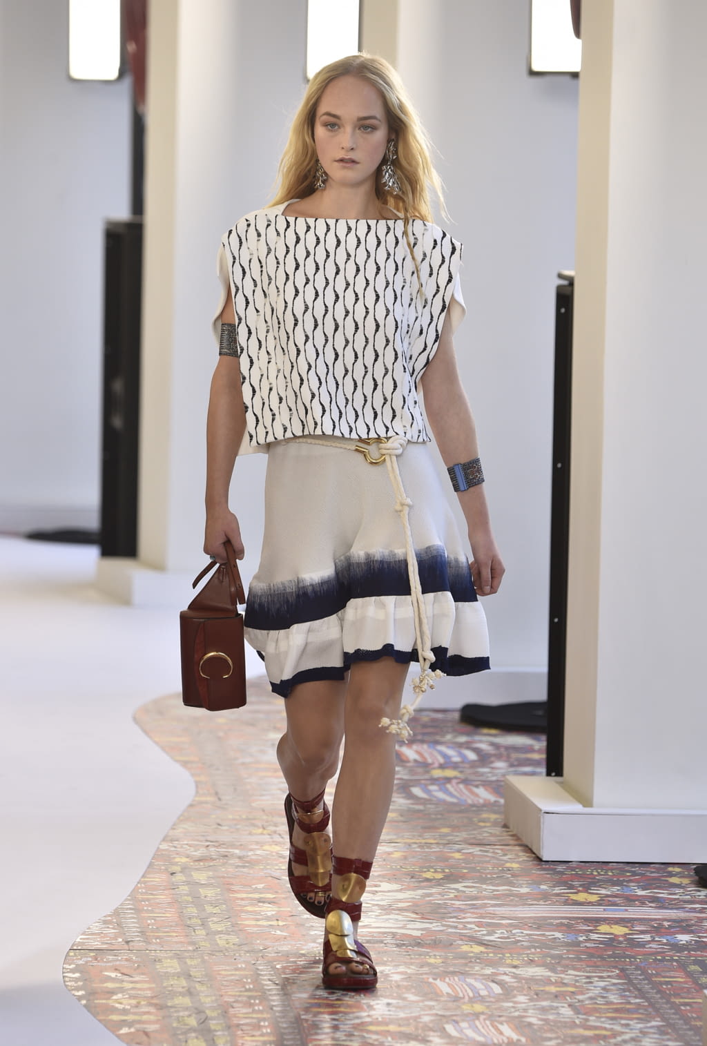 Fashion Week Paris Spring/Summer 2019 look 53 from the Chloé collection womenswear