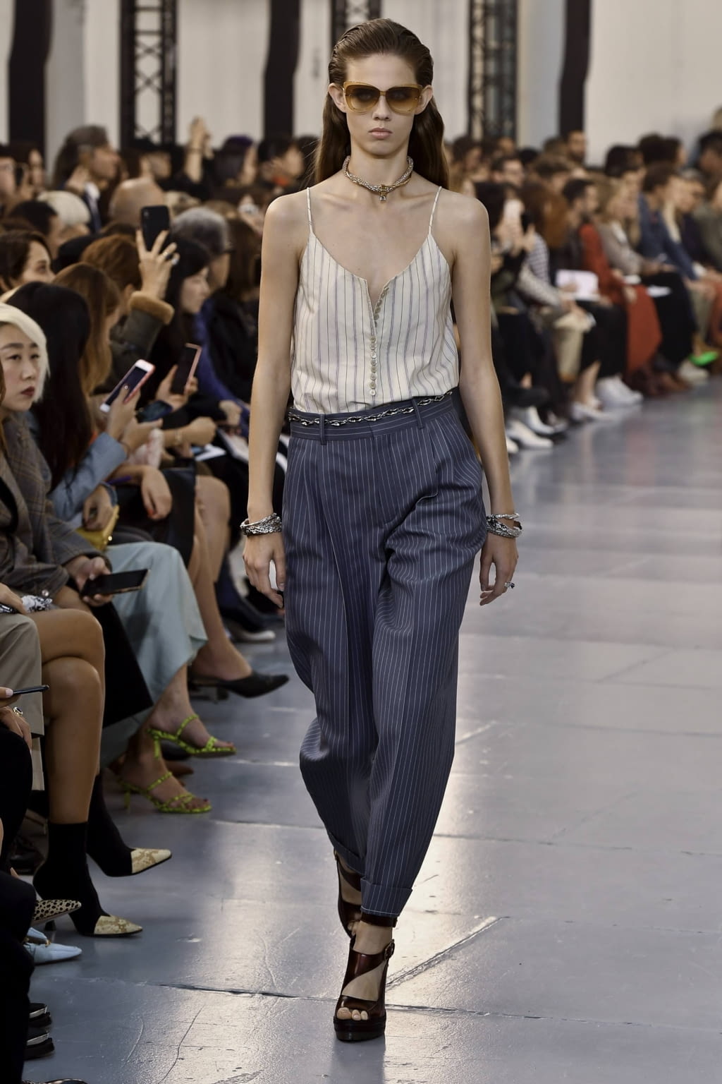 Fashion Week Paris Spring/Summer 2020 look 5 from the Chloé collection womenswear