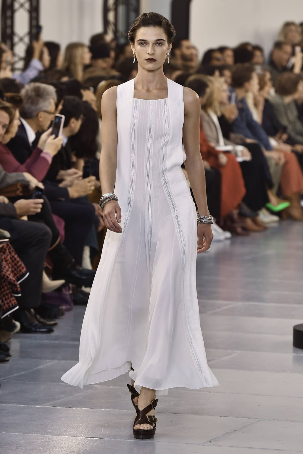 Fashion Week Paris Spring/Summer 2020 look 8 from the Chloé collection womenswear