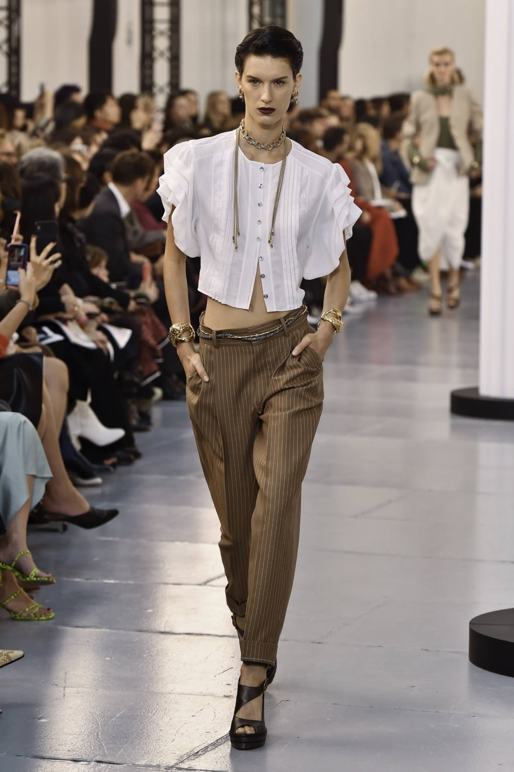 Fashion Week Paris Spring/Summer 2020 look 9 from the Chloé collection 女装