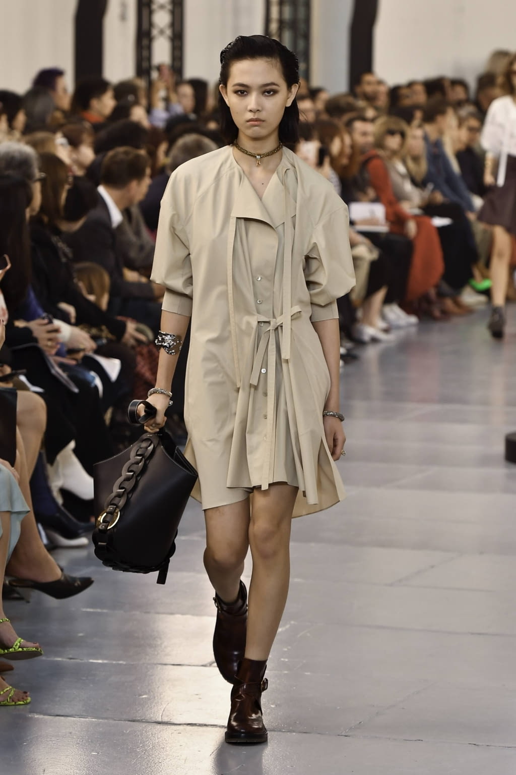 Fashion Week Paris Spring/Summer 2020 look 20 from the Chloé collection womenswear