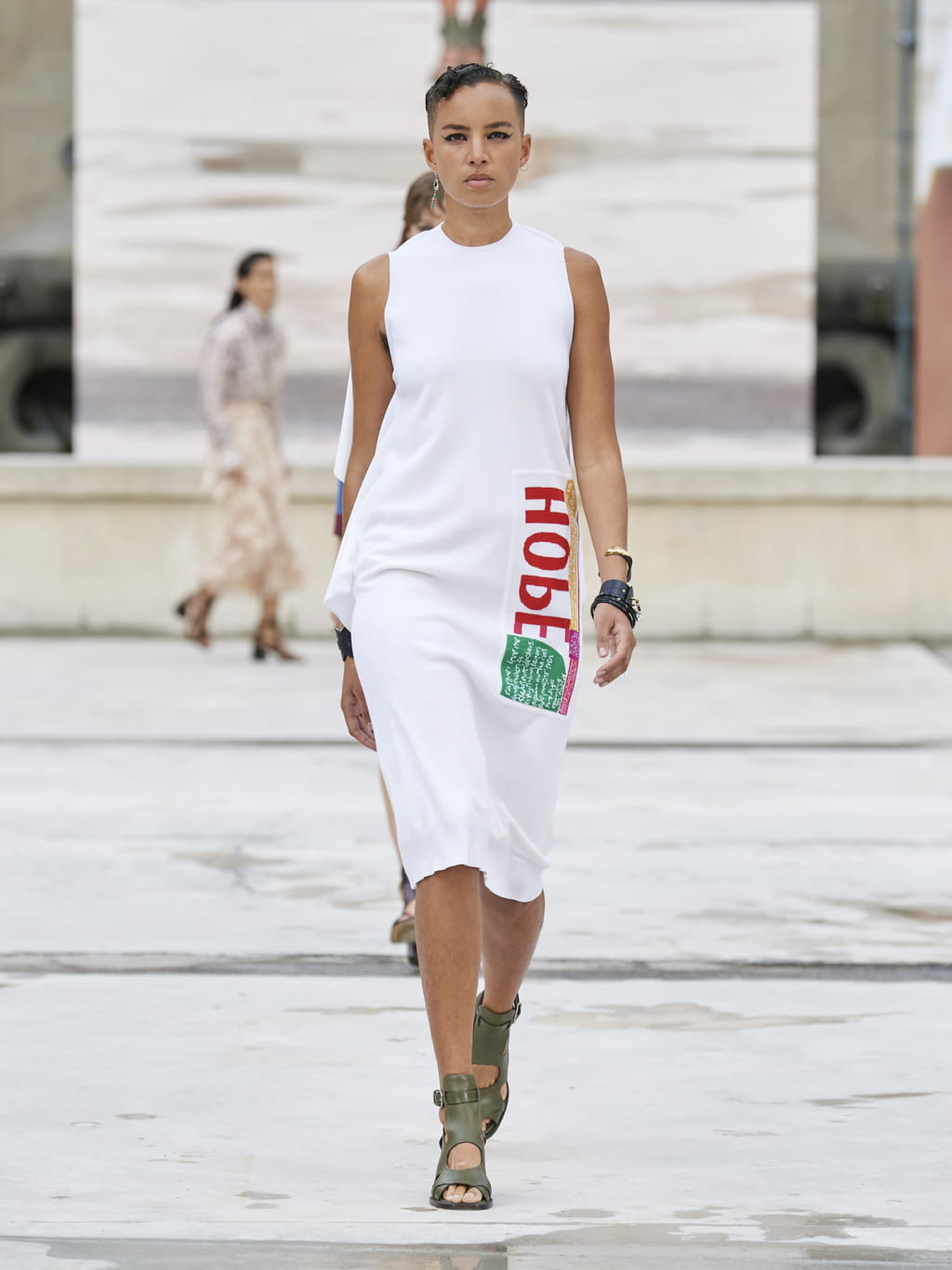 Fashion Week Paris Spring/Summer 2021 look 6 from the Chloé collection womenswear