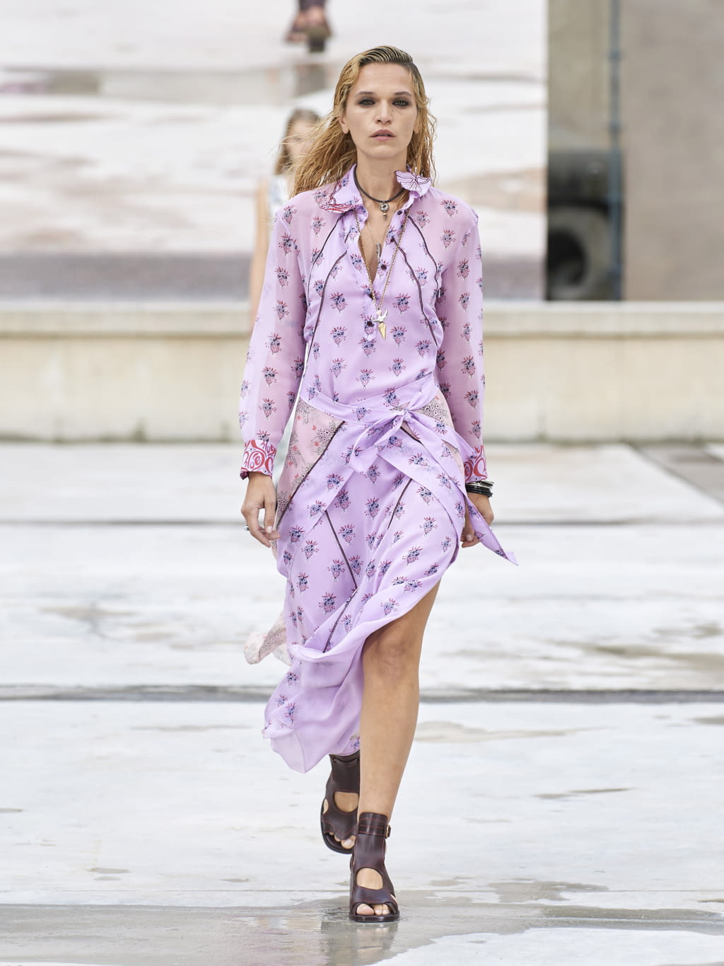 Fashion Week Paris Spring/Summer 2021 look 11 from the Chloé collection 女装