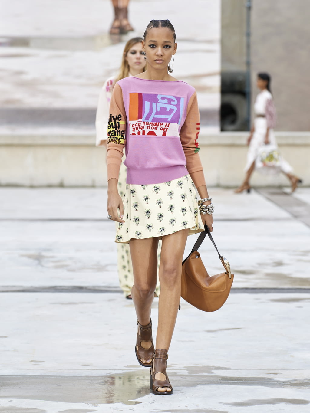 Fashion Week Paris Spring/Summer 2021 look 14 from the Chloé collection 女装
