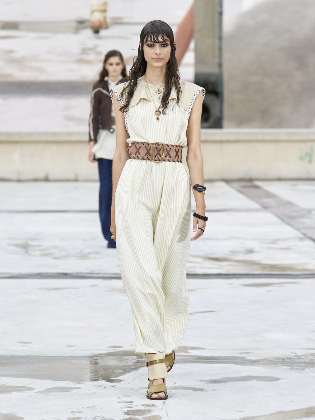 Fashion Week Paris Spring/Summer 2021 look 20 from the Chloé collection womenswear