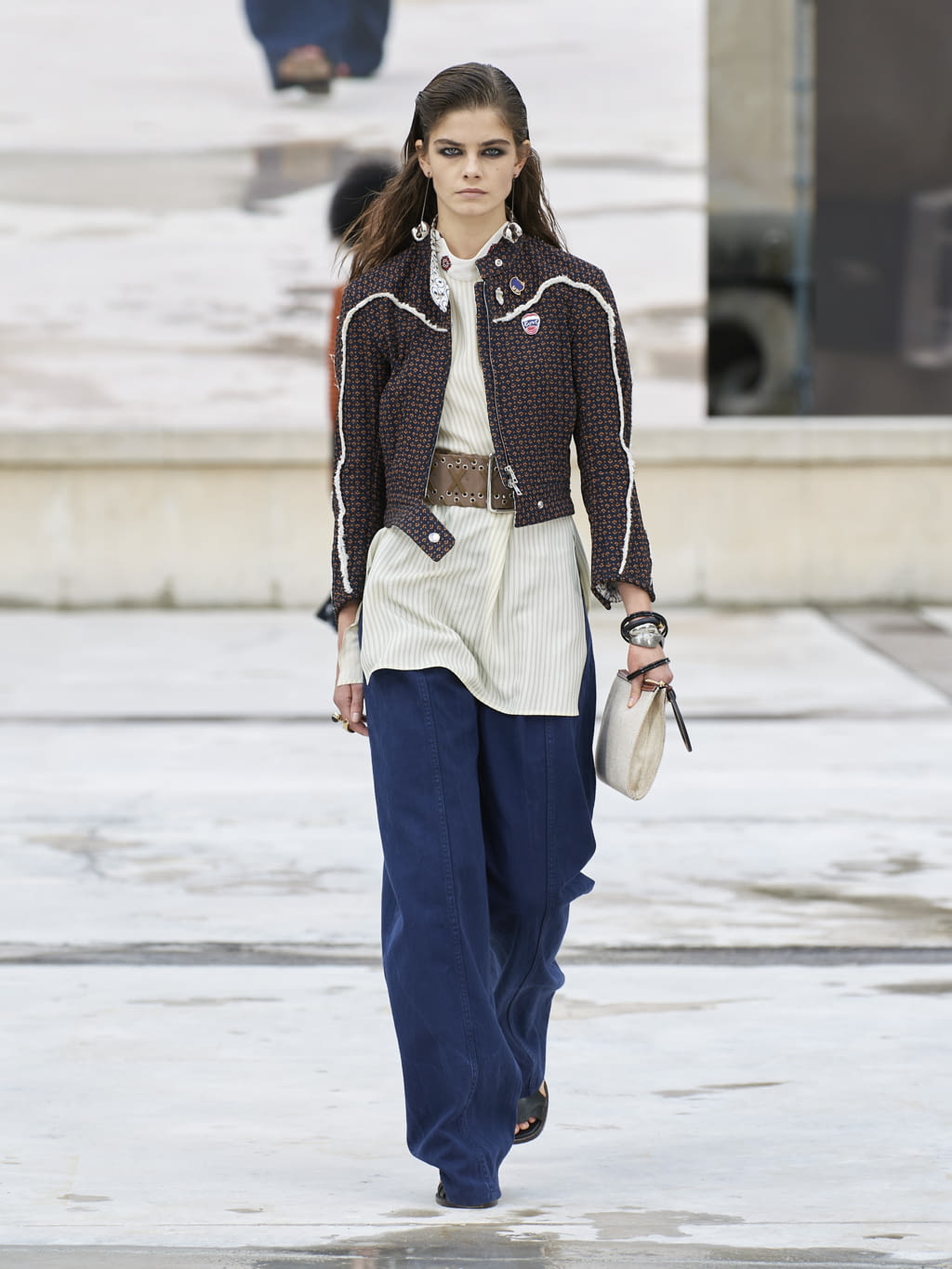 Fashion Week Paris Spring/Summer 2021 look 21 from the Chloé collection womenswear