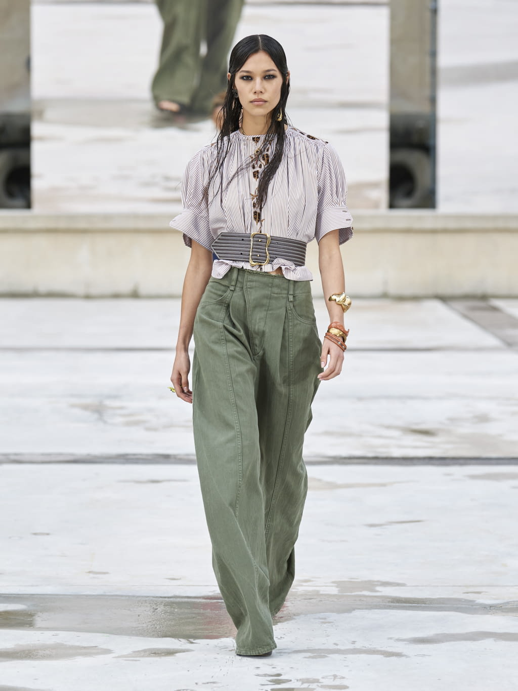 Fashion Week Paris Spring/Summer 2021 look 24 from the Chloé collection womenswear