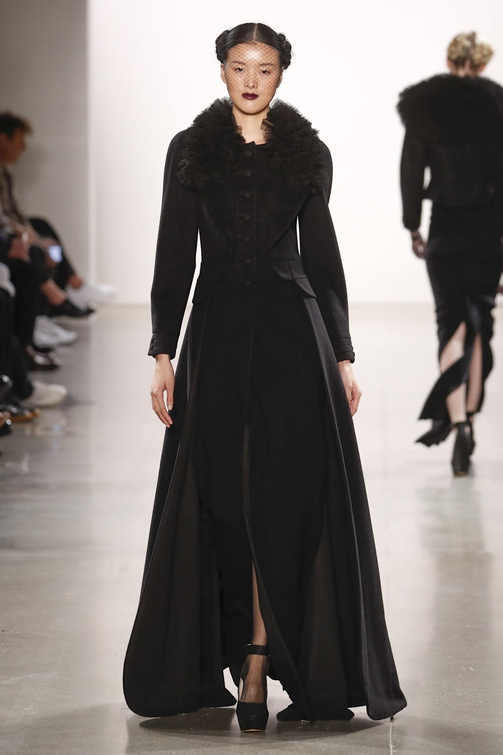 Fashion Week New York Fall/Winter 2020 look 26 de la collection Chocheng womenswear