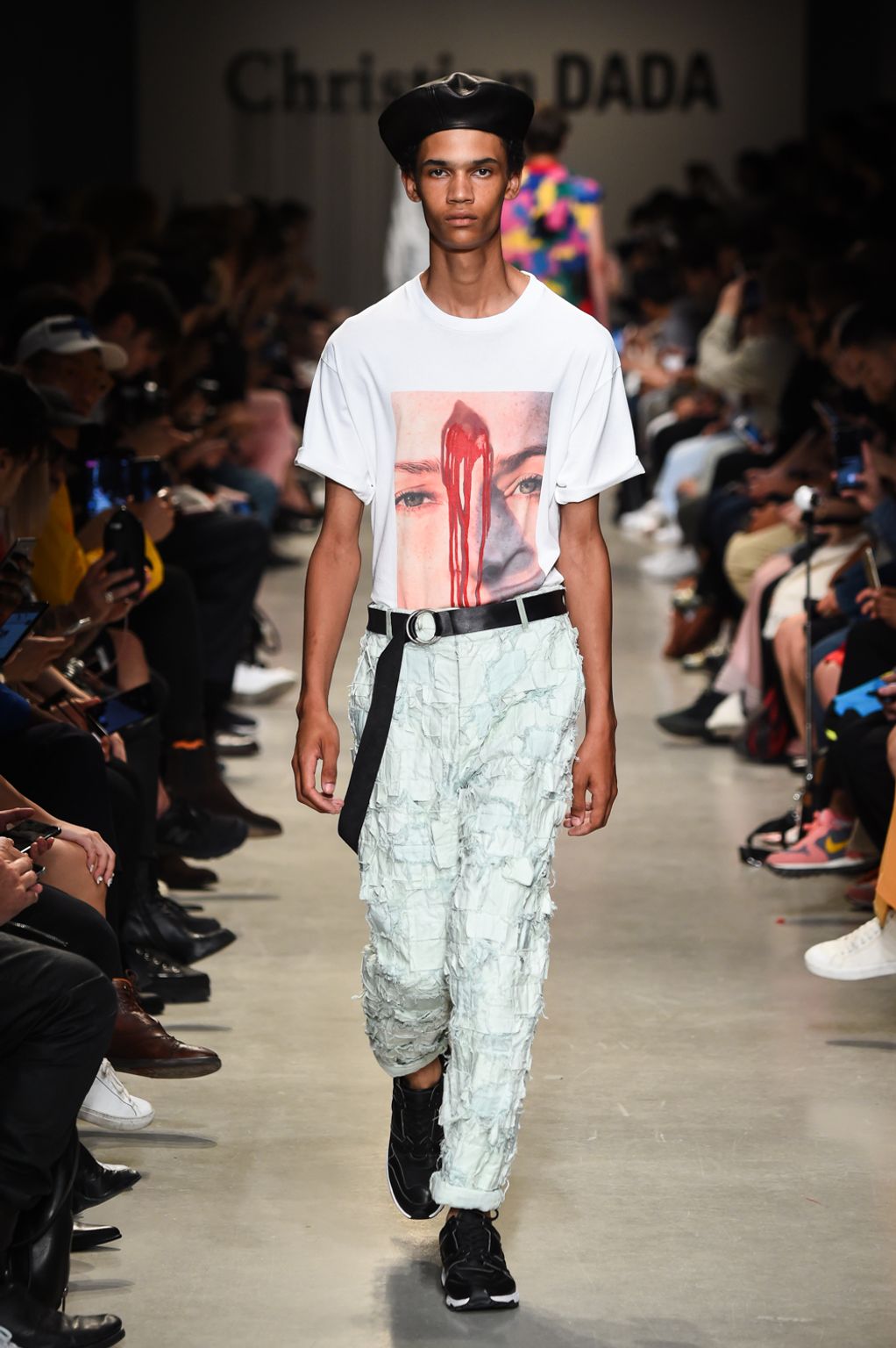 Fashion Week Paris Spring/Summer 2018 look 16 de la collection Christian Dada menswear