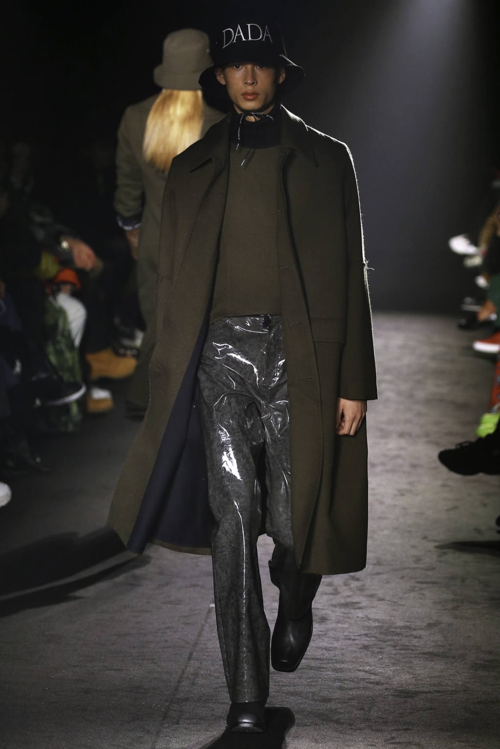 Fashion Week Paris Fall/Winter 2019 look 9 de la collection Christian Dada menswear