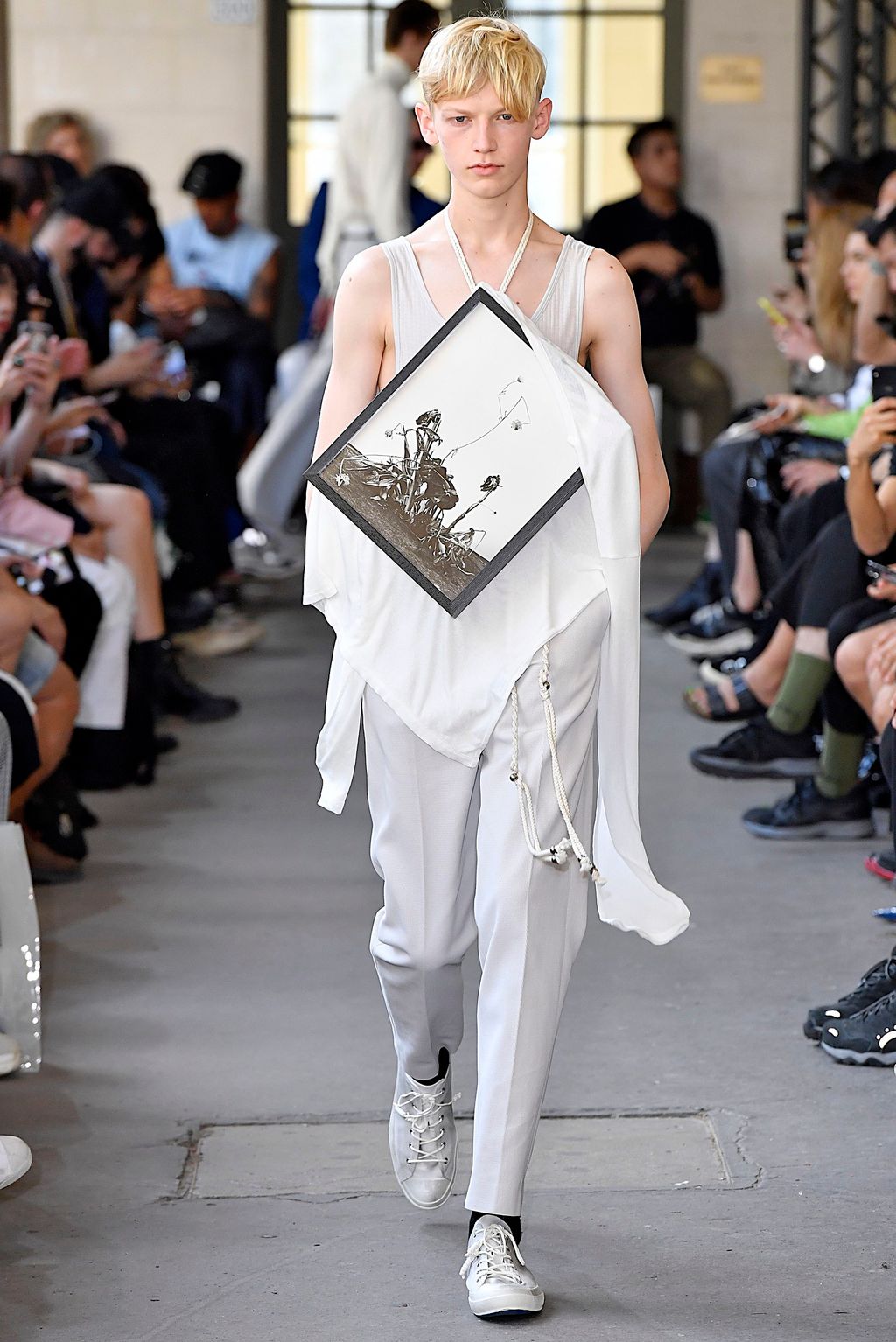Fashion Week Paris Spring/Summer 2019 look 7 de la collection Christian Dada menswear